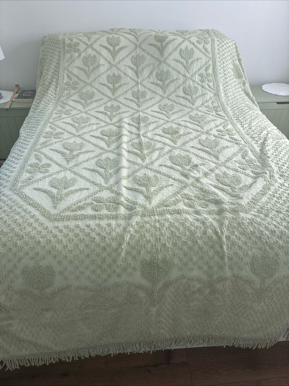 Vintage Chenille Mint Tulips Bedspread French Farmhouse Cottage 96x108